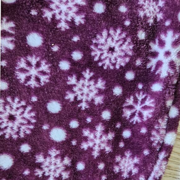 Body Candy Cozy Fleece Maroon and Snowflake Sleep Pants sz L - Picture 2 of 3